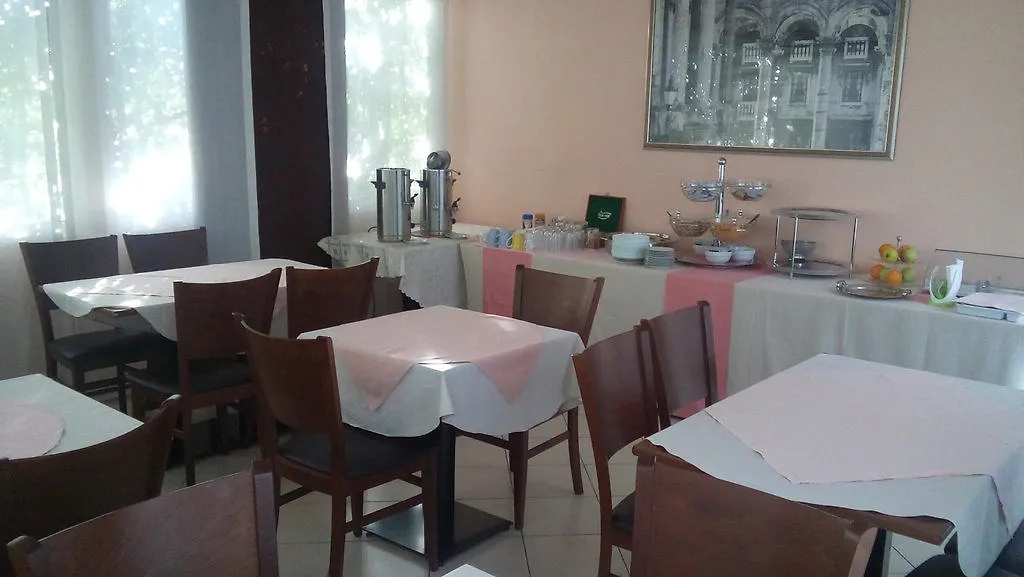 Villa Marjela Split 3*,