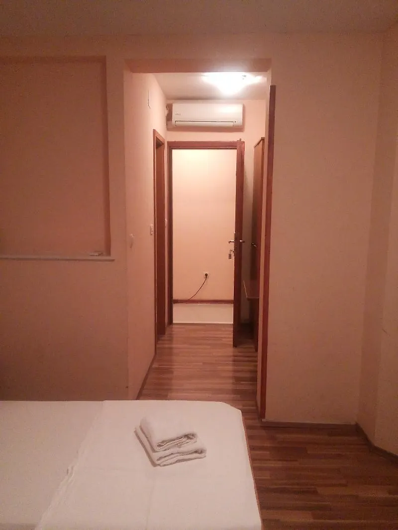 Villa Marjela Split 3*,